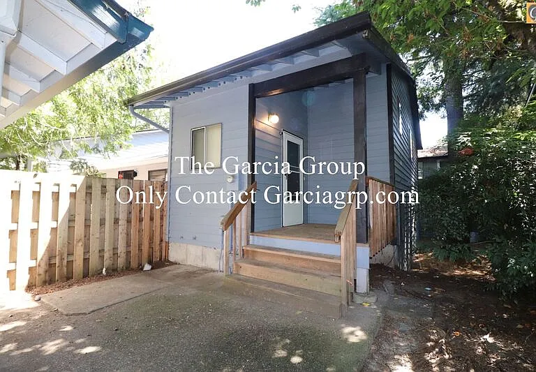 602 S California St — Photo 1