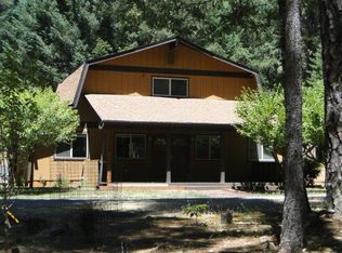 1250 Pickett Creek Rd, Grants Pass, OR 97527