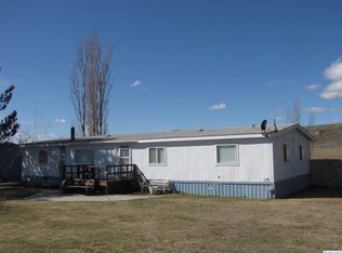 351 Greenfield Rd, Mesa, WA 99343