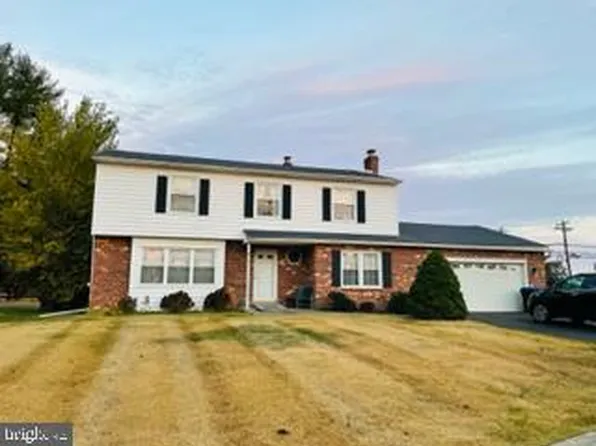 432 Kristine Ct, Upper Chichester, PA 19061