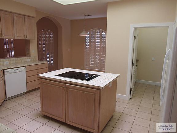 4th image of 312 Parkview Cir