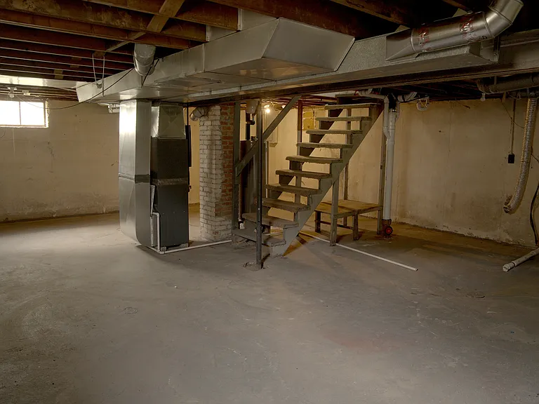 3350 Jackson Ave — Photo 11