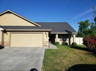 2605 N Larchmont Ave, Meridian, ID 83646