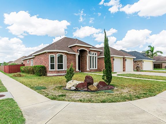 2nd image of 407 Padre Ln