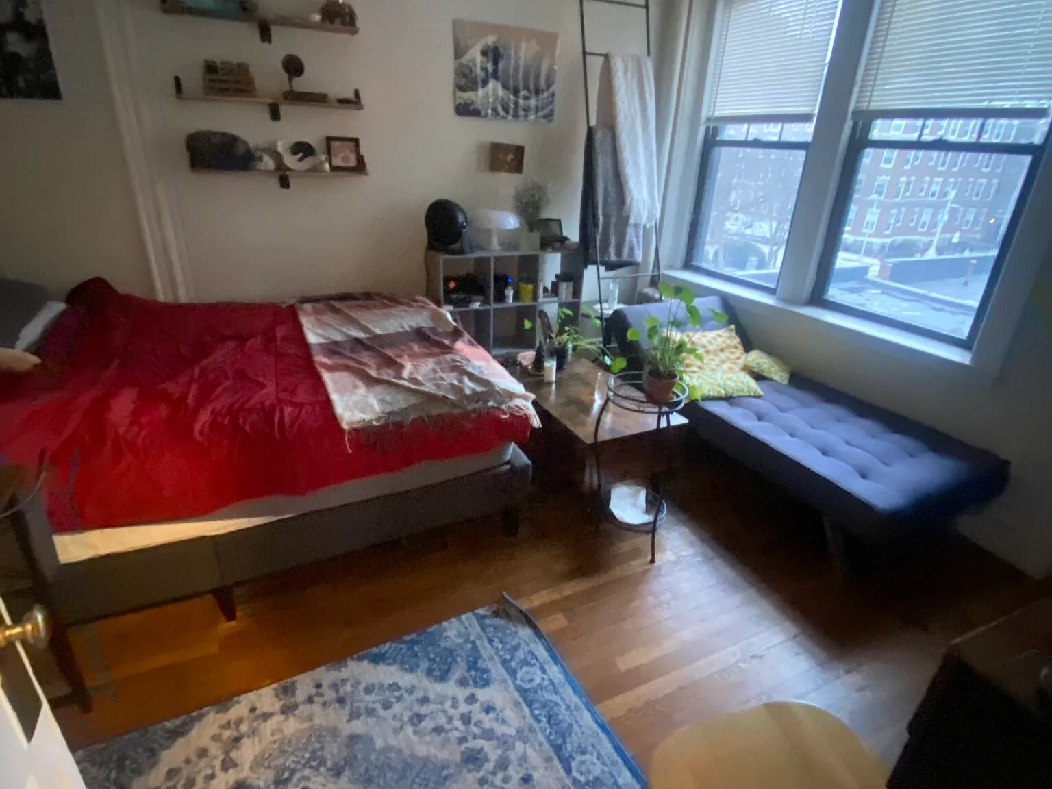 2 bed, 9999 sqft, $3,200 — Photo 1