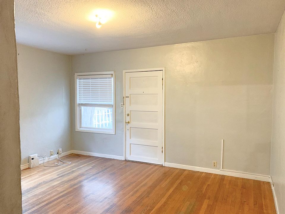 2nd image of 140 N 9th St