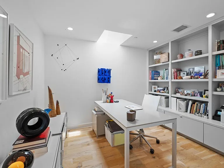 10 Inwood Oaks Dr — Photo 23