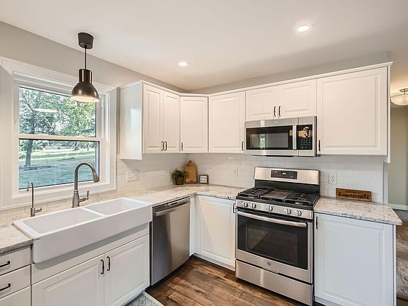 3rd image of 5410 152nd Ave NW