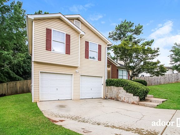 2nd image of 380 Autumn Lake Dr