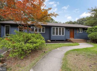 6 Southgate Dr, Voorhees, NJ 08043