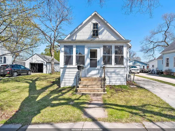 449 3rd St, Fond Du Lac, WI 54935
