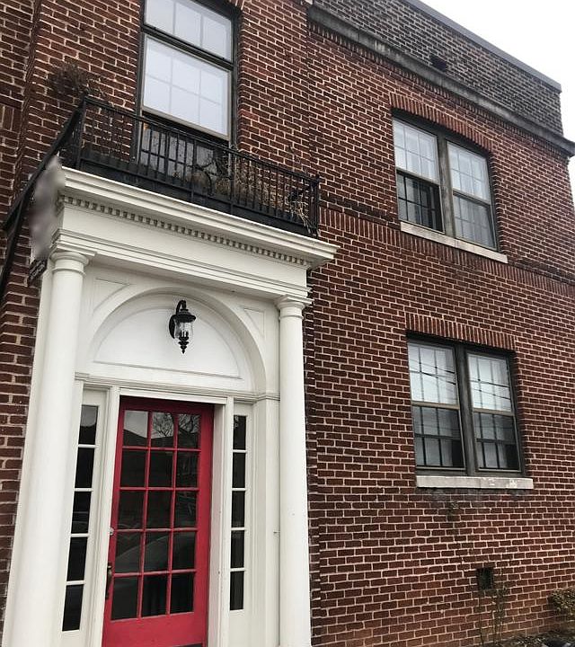 1st image of 605 King St APT 2