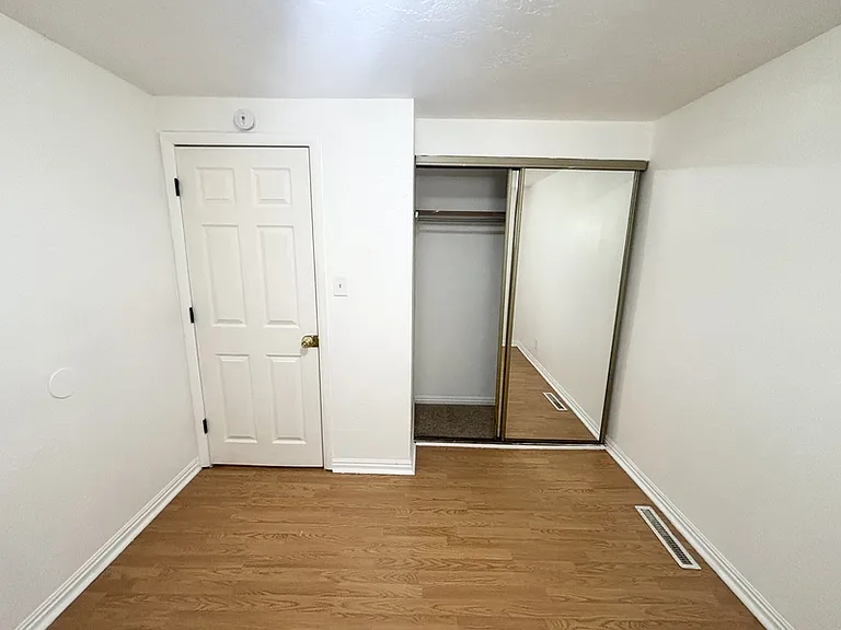 615 E 700 S #5 — Photo 22