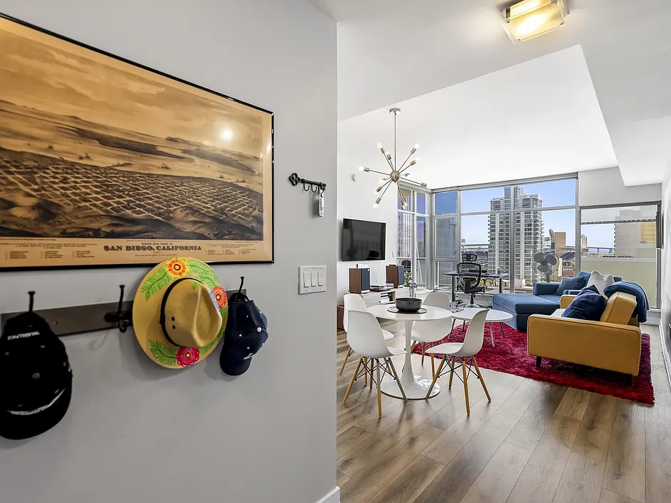575 6th Ave #1004