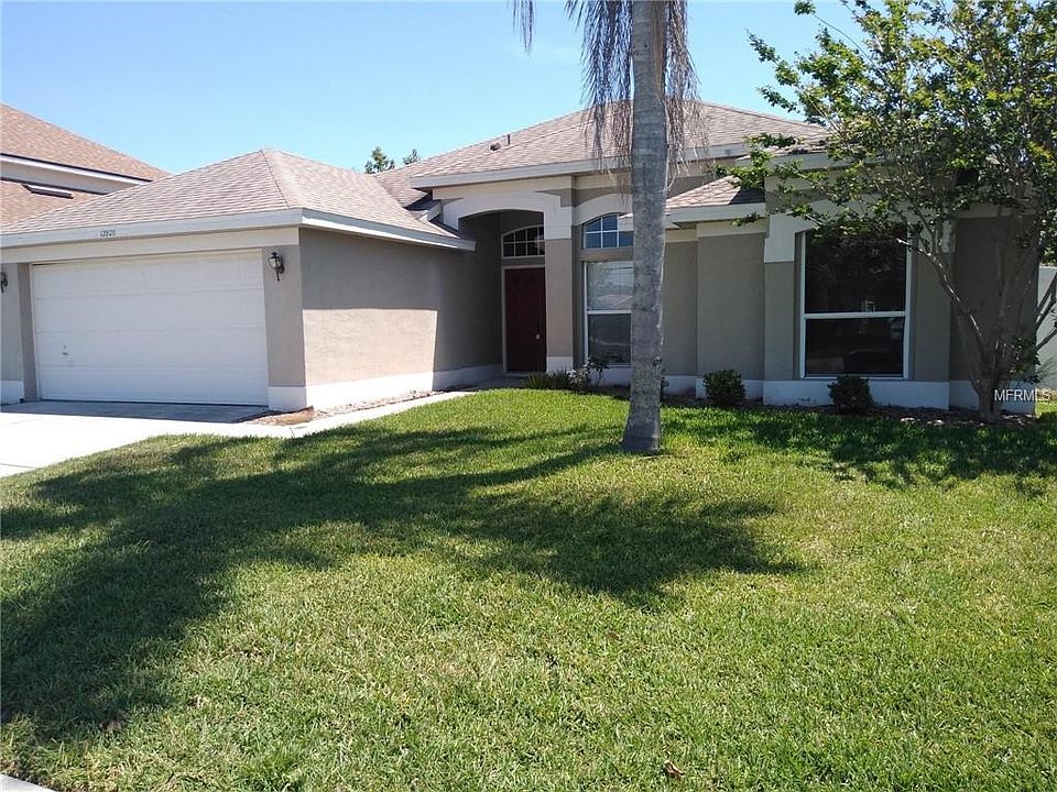 2nd image of 12820 Lakebrook Dr