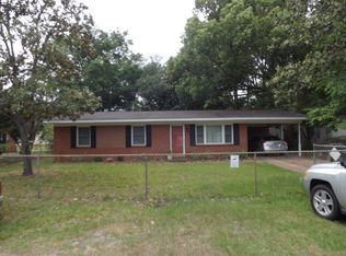 405 Nottingham Dr, Brunswick, GA 31525
