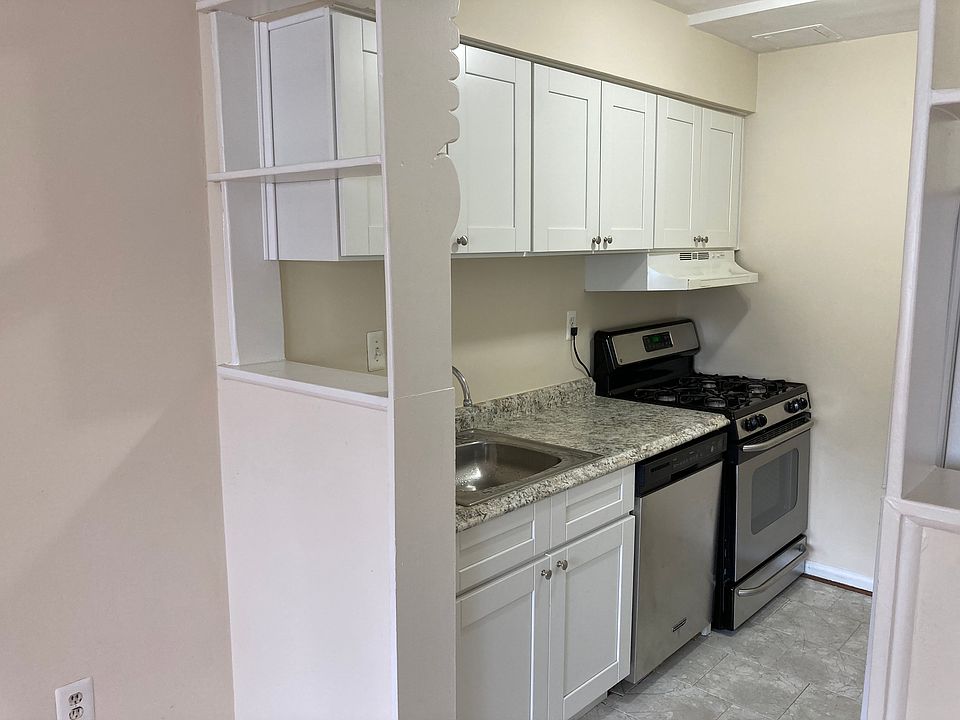 1st image of 3355 University Blvd W #T1