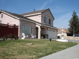 221 Wisteria Ave, Los Banos, CA 93635
