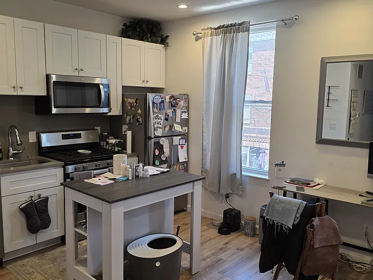 737 S 4th St #2C — Photo 3