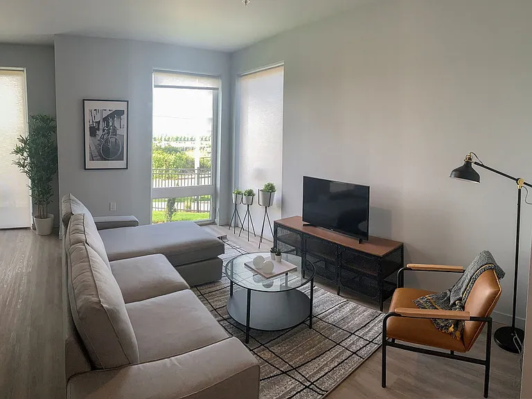 Z Street Lofts — Photo 12