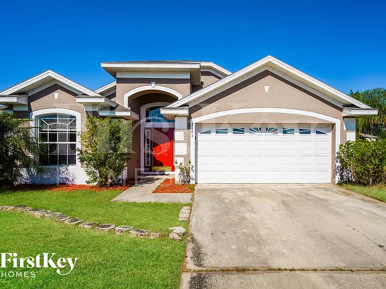 2101 Laparelle Dr — Photo 1
