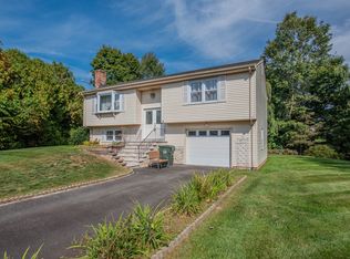 40 Elliott Ln, Newington, CT 06111