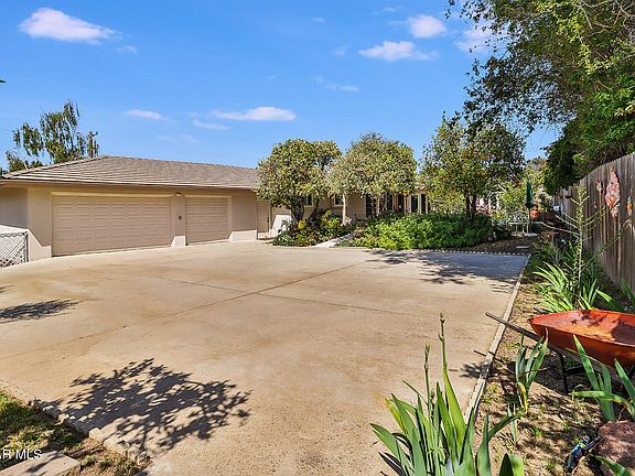 5th image of 1229 Carmel Dr
