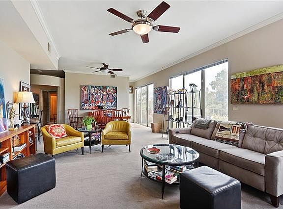 3rd image of 330 Julia St Penthouse 6