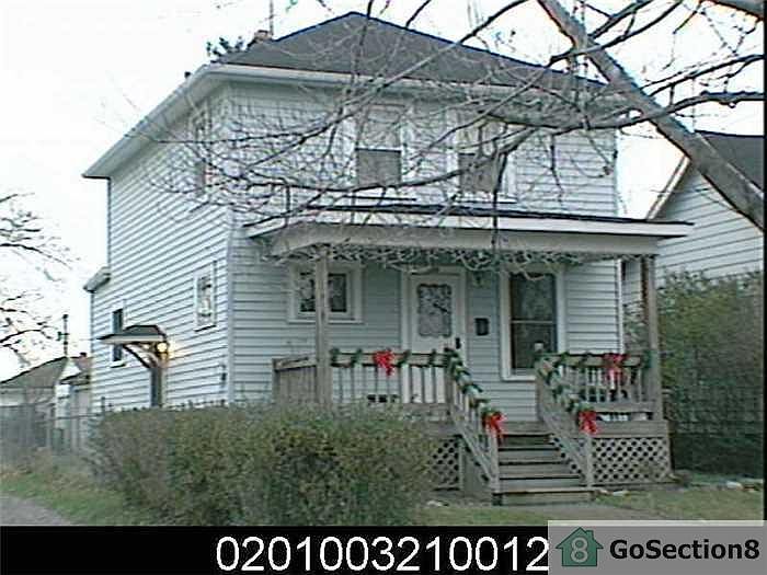 1st image of 110 W 31st St