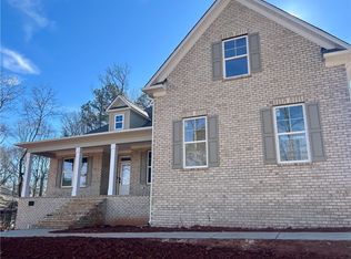 205 Spyglass Ln, Seneca, SC 29678