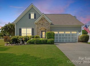 125 Sugar Magnolia Dr, Mooresville, NC 28115