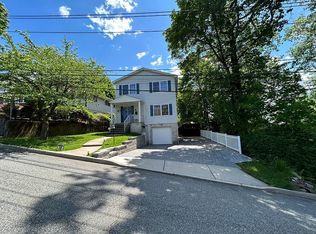 360 Hilltop Ave, Leonia, NJ 07605