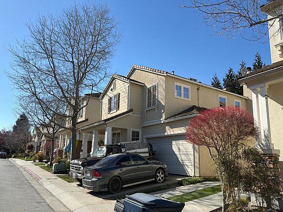 2nd image of 57 La Jolla St