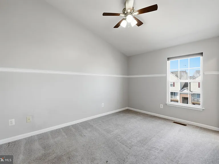2489 Quick St #304 — Photo 19