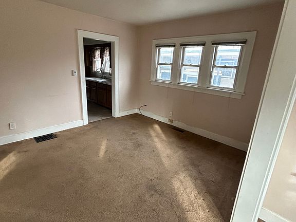 5th image of 1907 Silver Ave SE #B