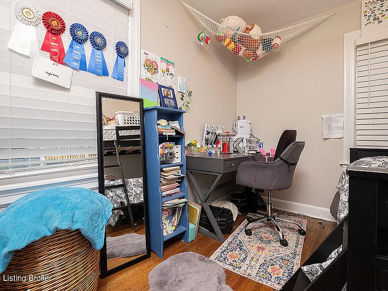 211 S Sherrin Ave — Photo 24