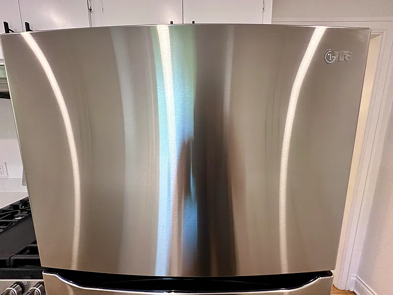 LG