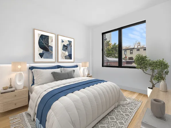 21-10 44th Drive image 8 of 15