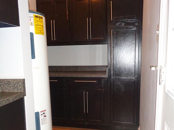 4th image of 803 Orange Grove Ave