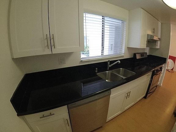 5th image of 1033 3rd St #108A