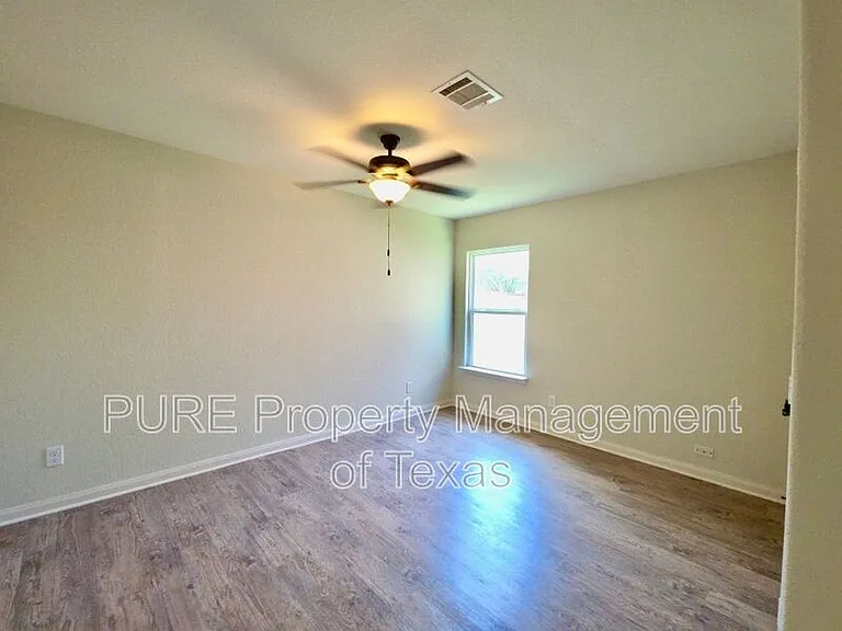 1697 Breanna Ln — Photo 20