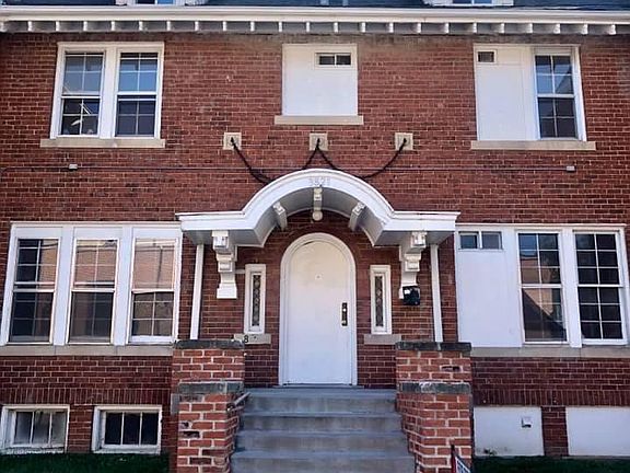 4th image of 3821 Farnam St