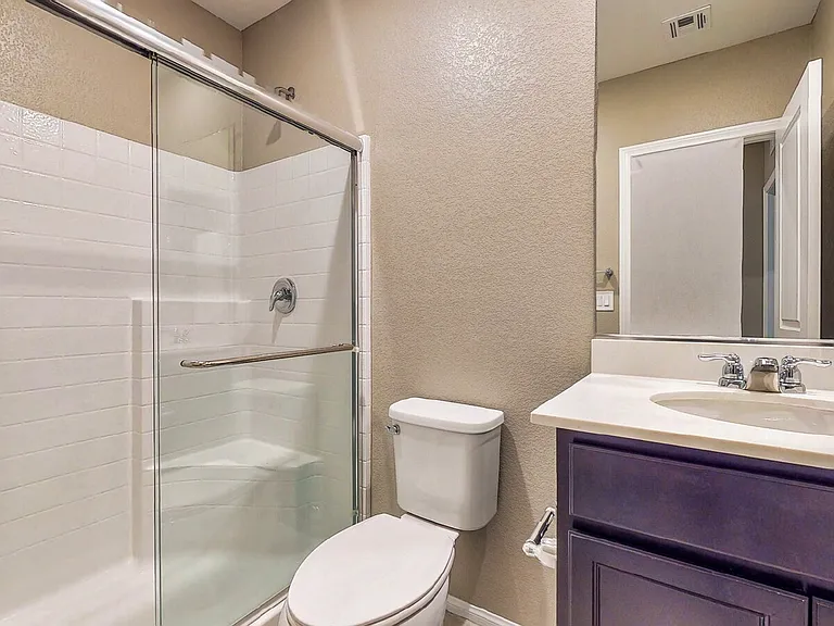 9733 Cluny Ave — Photo 15