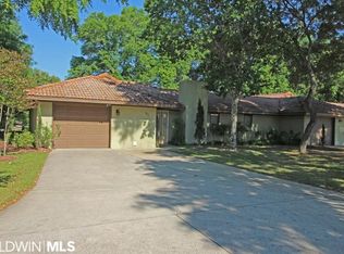 320 W Fort Morgan Rd APT 107, Gulf Shores, AL 36542