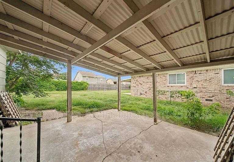 906 N Atlanta St — Photo 13