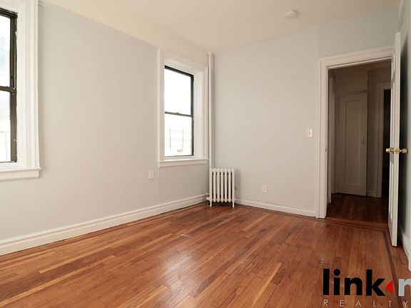4th image of 480 S Broadway APT 4B