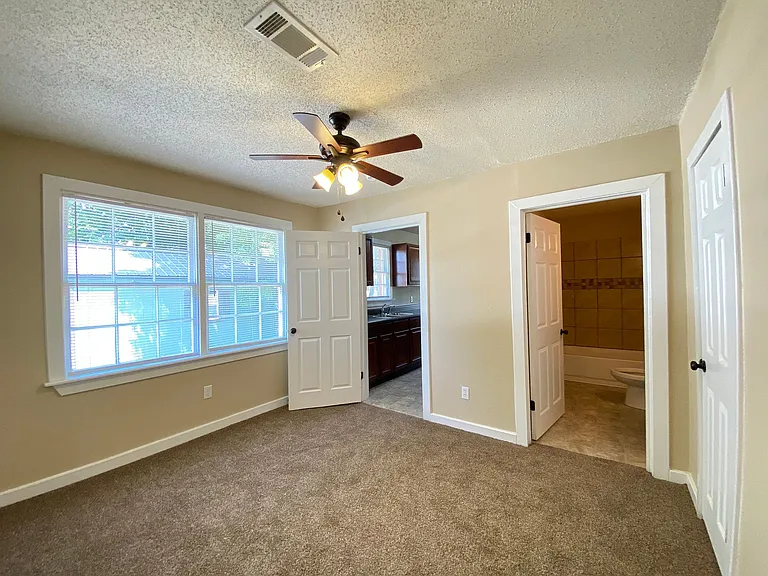 3602 W 13th St — Photo 6