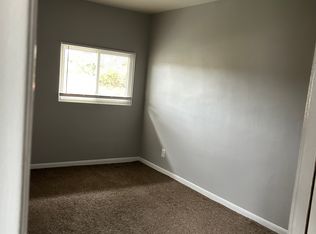 8200 Woodland Shore Dr APT 5, Brighton, MI 48114