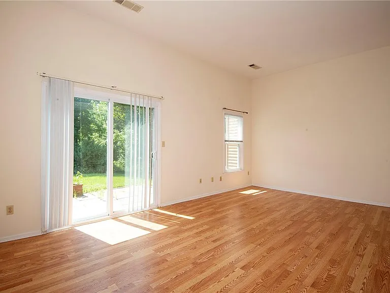 8324 Willow Run — Photo 16