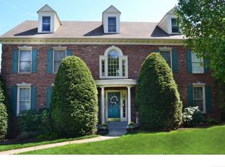 1125 Tall Trees Dr, Pittsburgh, PA 15241